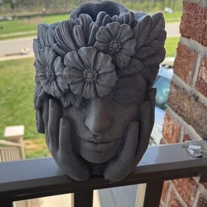 Ceramic Garden Head Planter in Gray with Floral Crown